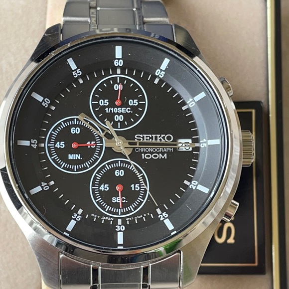 Seiko chronograph men battery WR100M stainless steel w/date